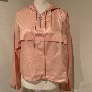 Light wild breaker crop top